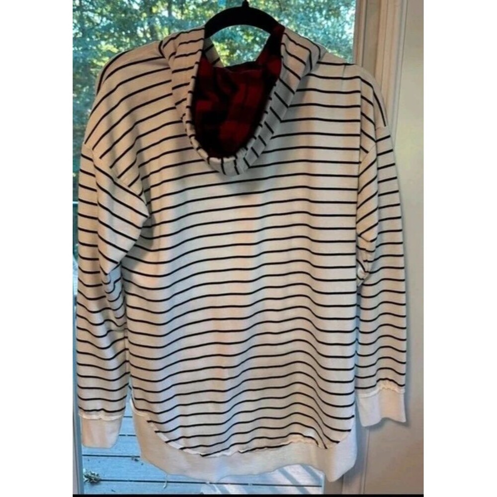 Cozy Stripped Winter Hoodie Size S